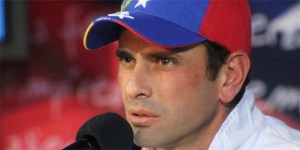 Capriles: En Venezuela no hay guerra económica sino falta de divisas