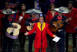 Juan Gabriel lanza “Mis 40 en Bellas Artes”
