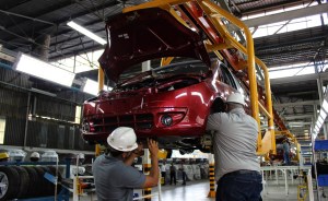 Baja producción en ensambladoras afecta fabricación de autopartes