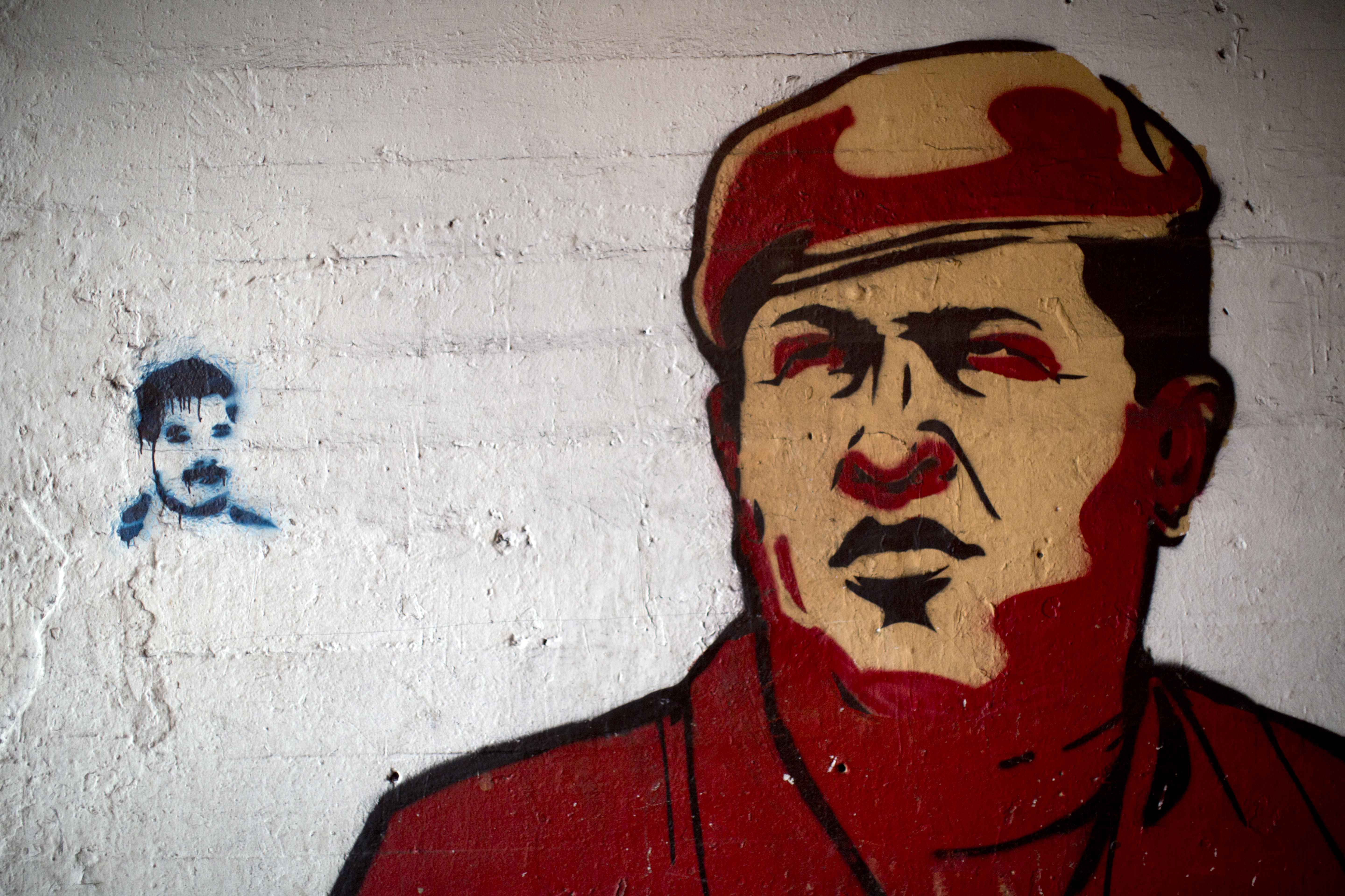 El día que Chávez aseguró que NO haría lo que después hizo (Video)
