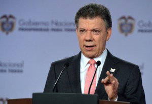 Santos denuncia falsificación de su firma en decreto presidencial