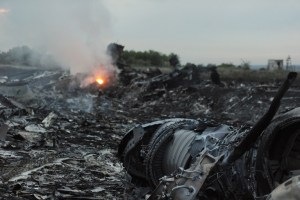 Rusia dice que un caza ucraniano volaba cerca del Boeing antes de la tragedia