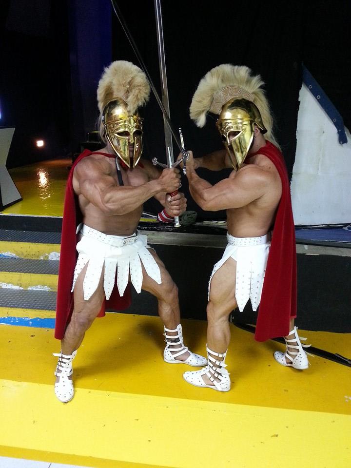 Los hombres más fuertes de Roma causan sensación en Caracas (Fotos)