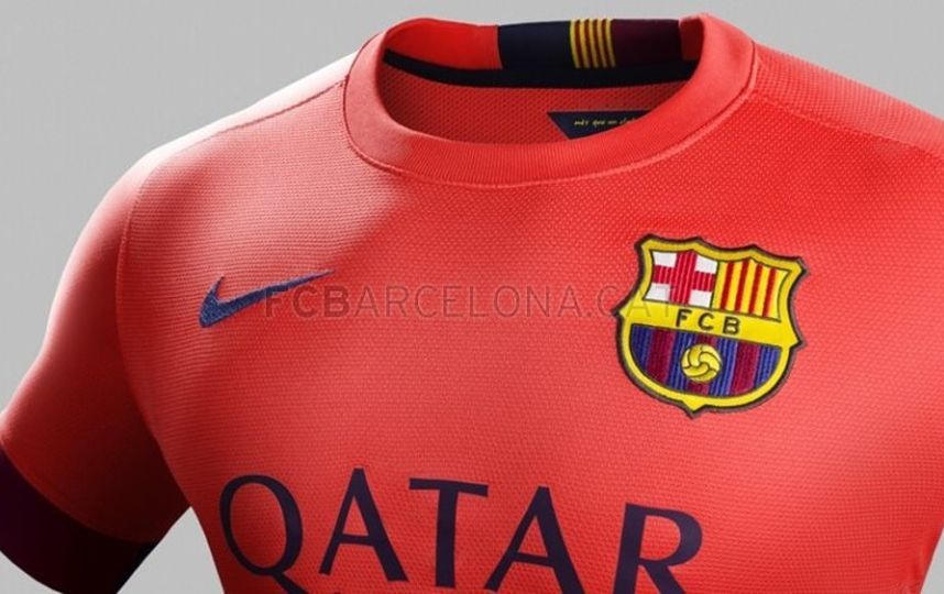 Barcelona presentó su nuevo uniforme…¡hecho con botellas de plástico! (Fotos)
