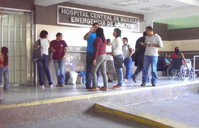 Suspenden a médicos del hospital de Maracay por defender a madres de pacientes agredidas por colectivos