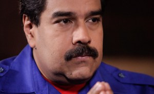Maduro dice que “no hay apuro” para concretar aumento del precio de gasolina