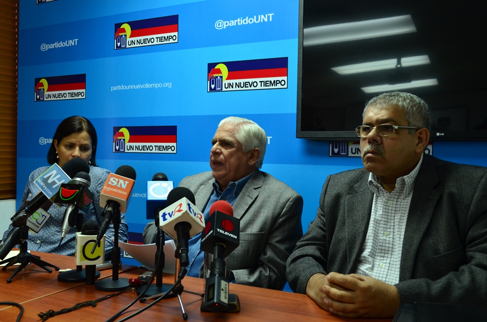 “El Gobierno continúa hipotecando la soberanía venezolana sobre su petróleo”