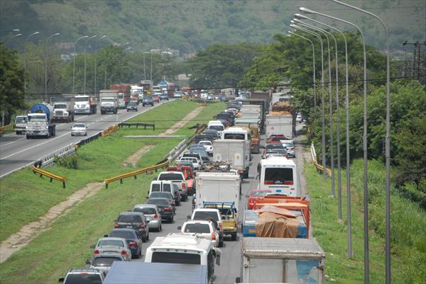 Accidente en la ARC deja un muerto y seis heridos (Fotos)