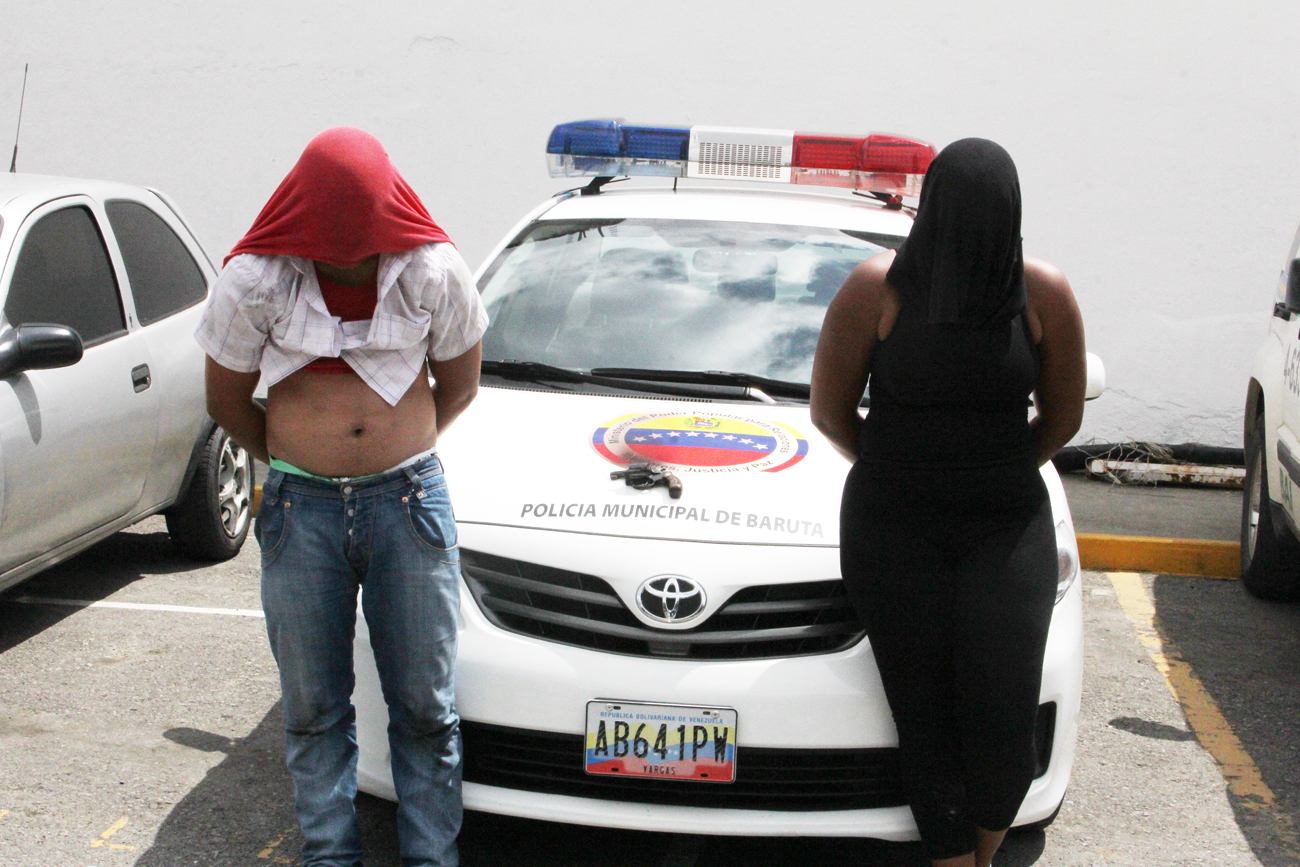 PoliBaruta frustra robo en residencia de Lomas de La Trinidad