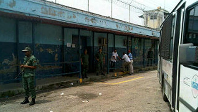 Doce presos se fugaron en Cumaná y la policía se dio cuenta al día siguiente