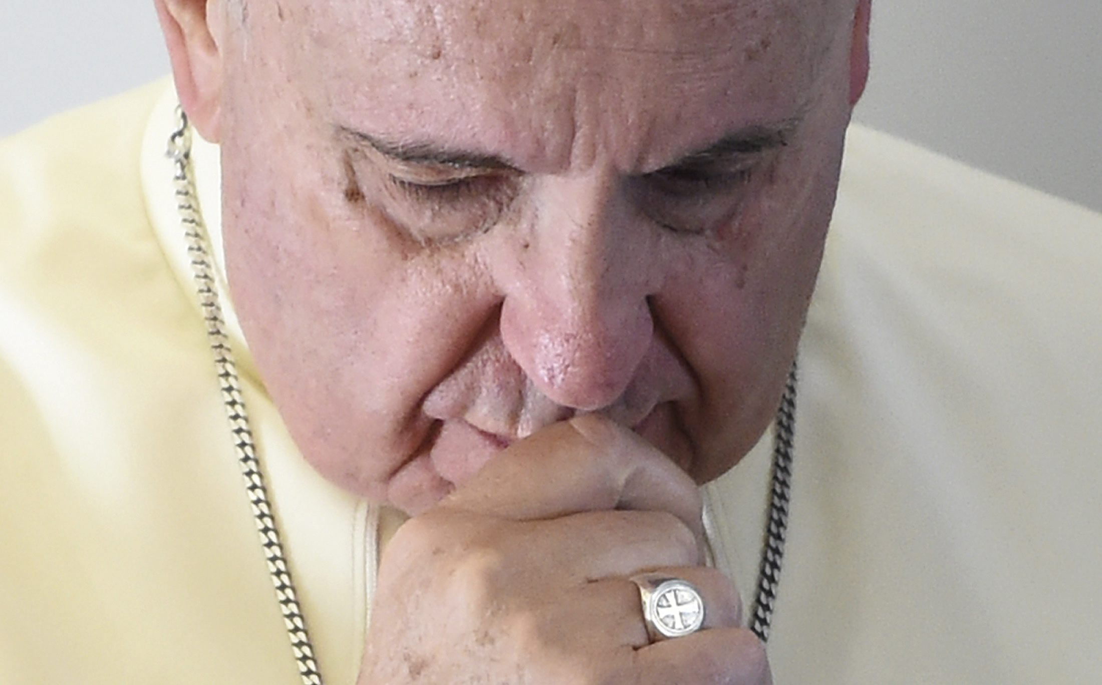 El Papa envía mensaje de pésame a familia de periodista decapitado