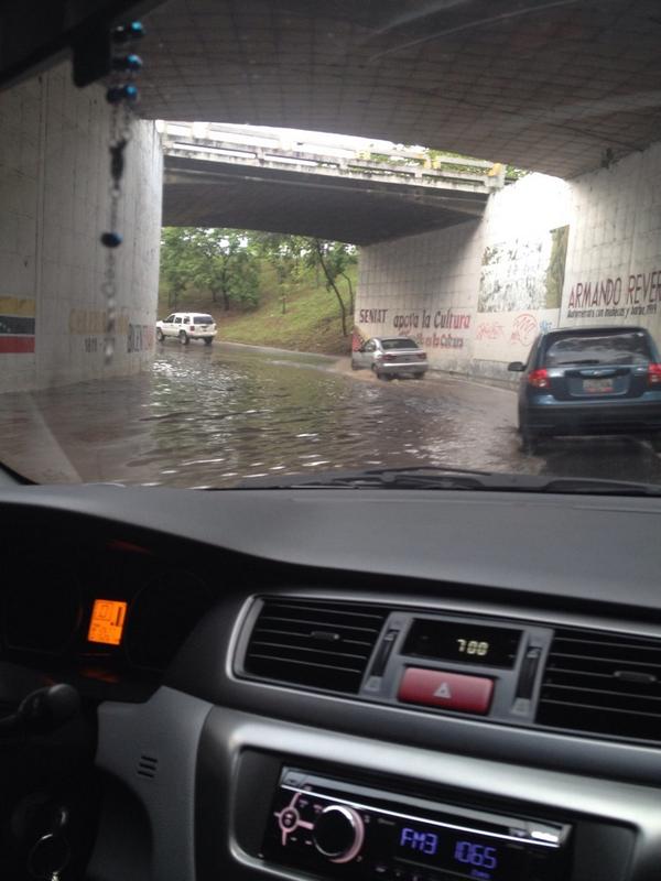 La Cota Mil inundada por las lluvias (Fotos)