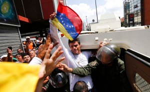 Leopoldo López a Nicolás Maduro: Si la historia dirá algo de ti, será de tu cobardía