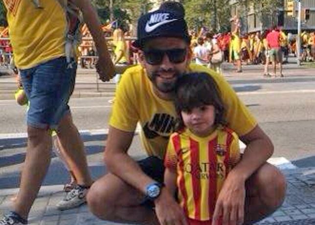 Milan, el hijo de Shakira y Piqué, en una manifestación independentista