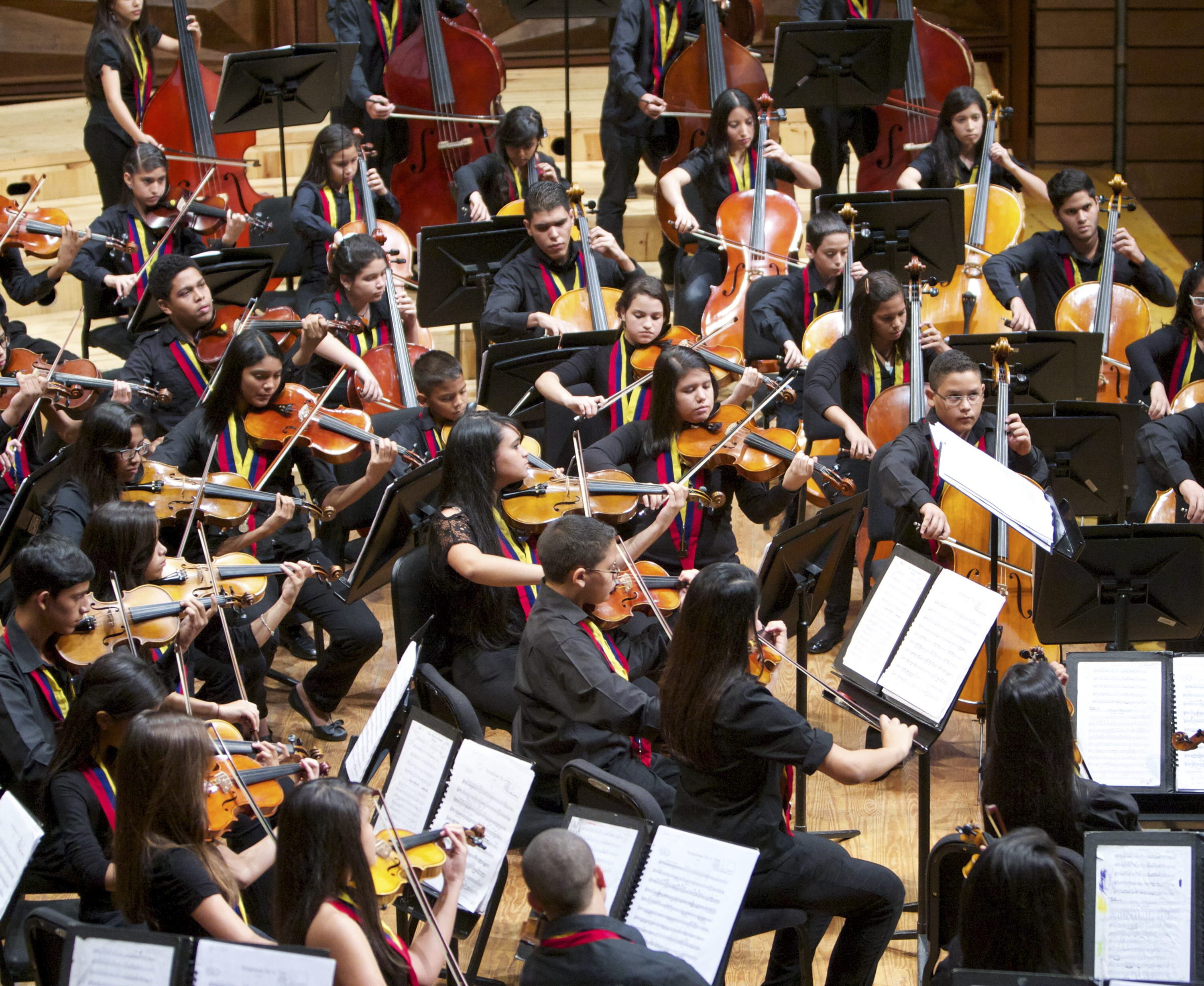 El Sistema Nacional de Orquestas busca colocar su nombre en el Récord Guinness