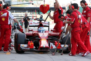 Alonso saldría de Ferrari para darle paso a Vettel