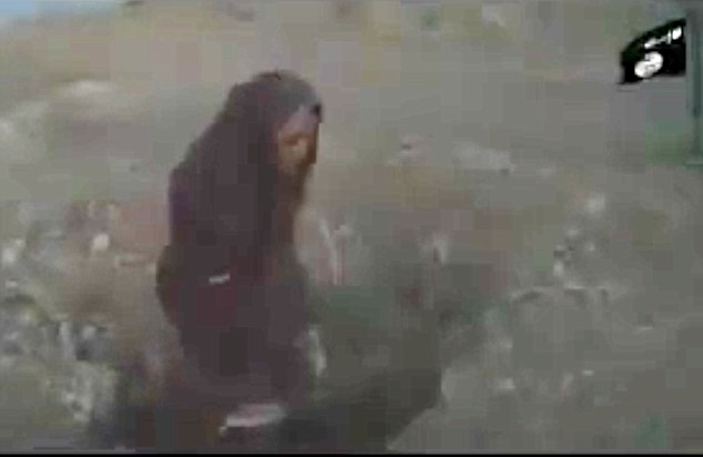 Una siria acusada de adulterio lapidada por su padre y un yihadista