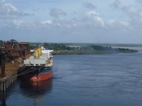 Alerta por ébola: Llega un barco con bandera de Liberia a Puerto Ordaz