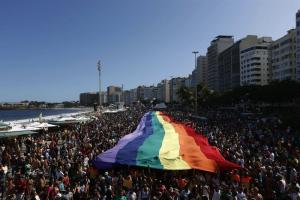 Multitudinario desfile del orgullo gay en Río de Janeiro (Fotos)