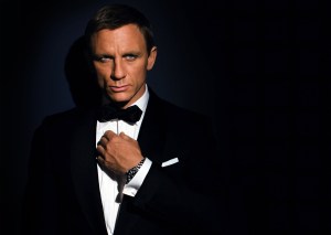 Piratas informáticos roban guión del nuevo filme de James Bond