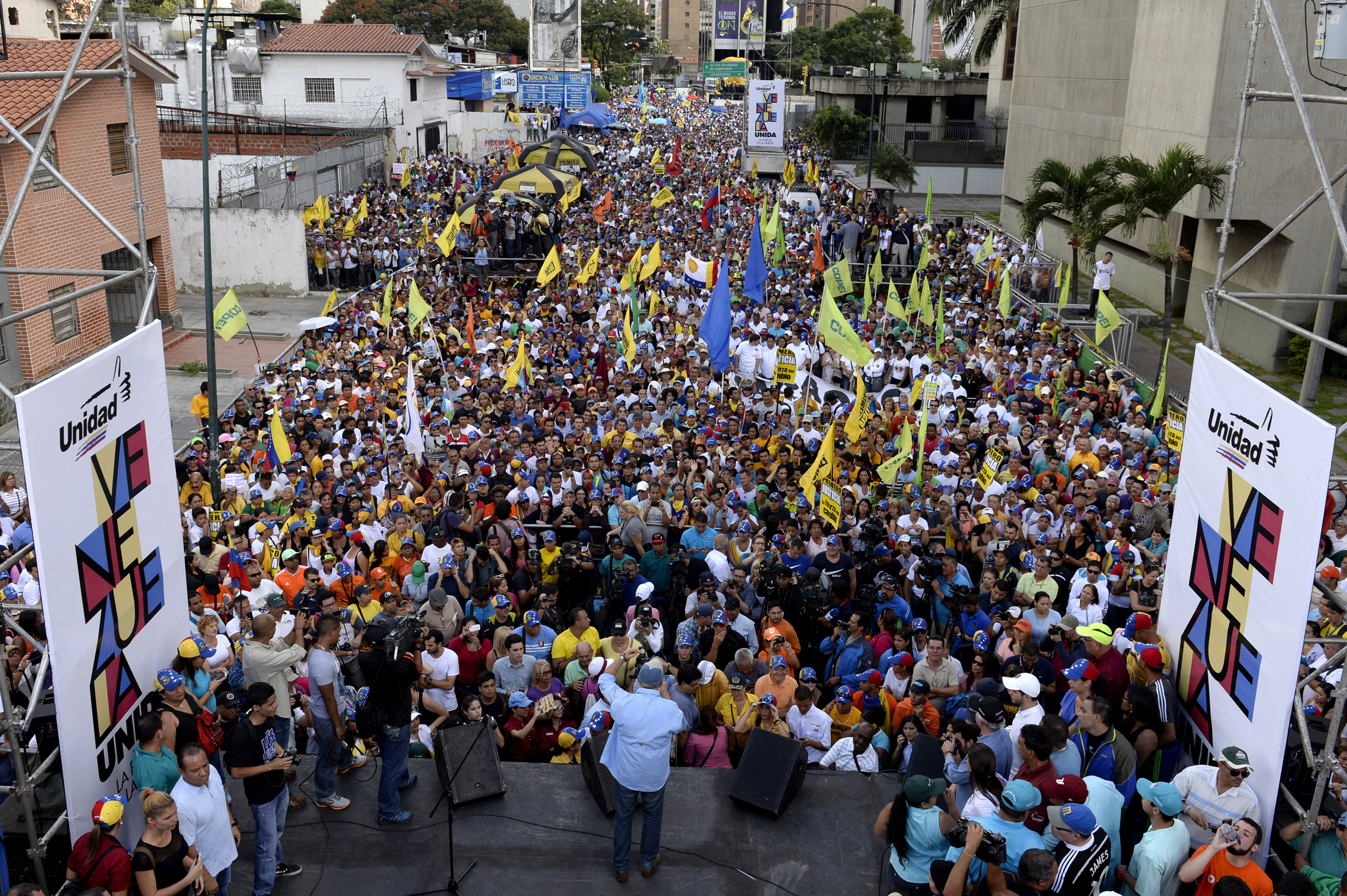 Miles de venezolanos recorrieron las calles de todo el país en contra de la escasez (Fotos)