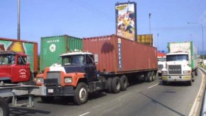 Publican tarifas para el transporte de carga de materiales de construcción