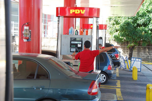 Félix Rodríguez: Precio de la gasolina debe ser cambiante