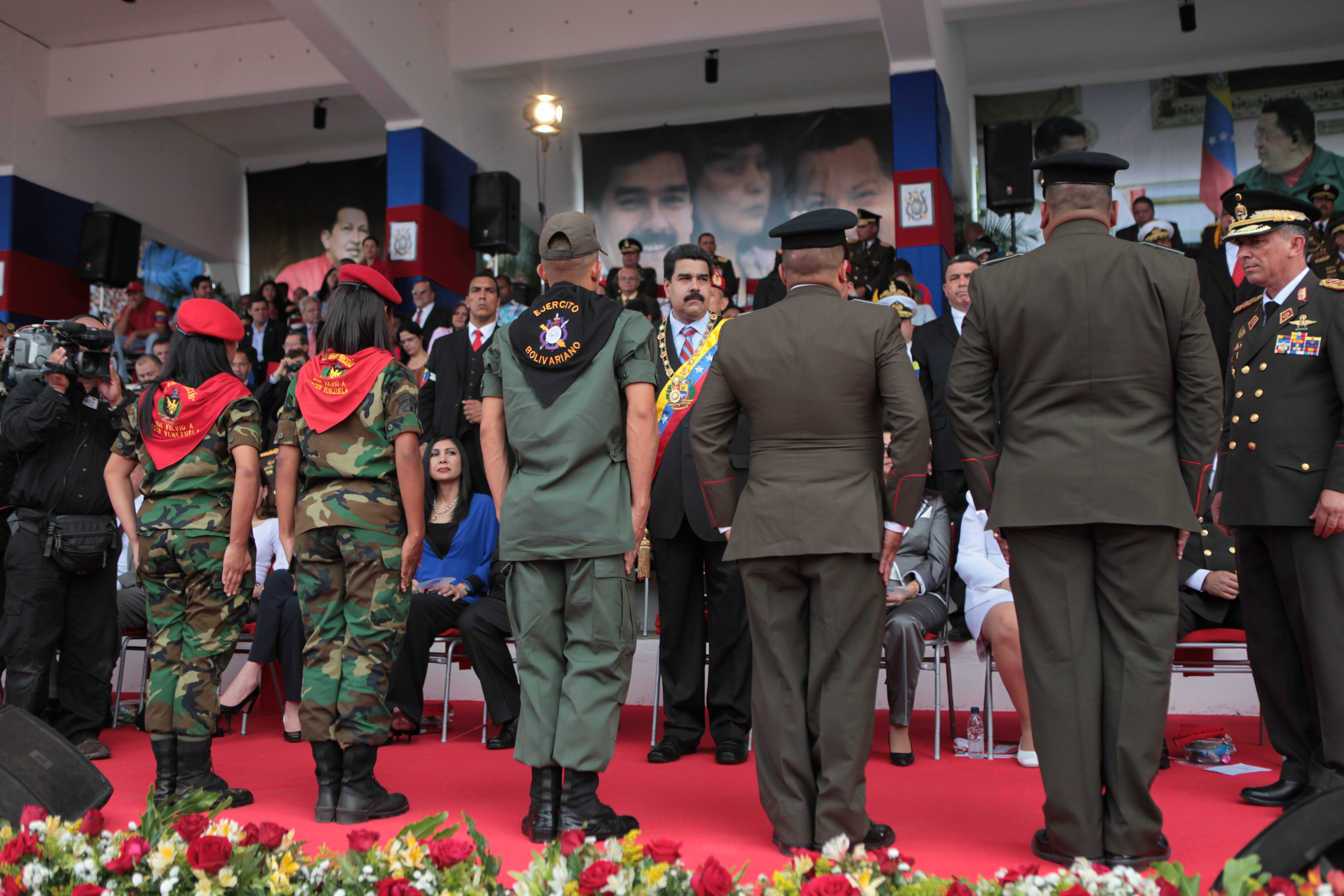 Denuncian que Maduro oficializa figura del “enemigo” con reforma de inteligencia militar