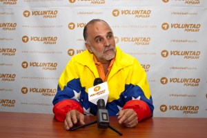 Ismael León: Los venezolanos son torturados en los hospitales del país