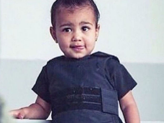 Kim Kardashian le puso un chaleco antibalas a su hija #FreeNorthWest