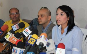 MUD denuncia acoso contra la Diputada Delsa Solórzano