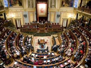 España aprueba polémicas leyes de seguridad y orden público