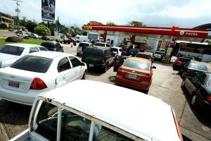 Garantizado abastecimiento de gasolina y gasoil en Táchira, según Marco Torres