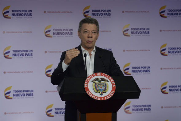Santos reitera que cese de bombardeos a FARC no es alto el fuego disfrazado