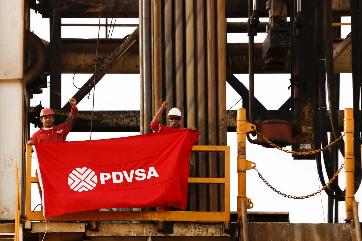 Pdvsa reporta caída de ingresos de 4,4 por ciento en 2014 impactada por precios