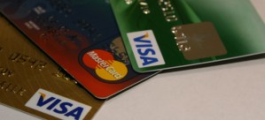 Viajeros deben pedir ampliar límite de tarjetas de crédito