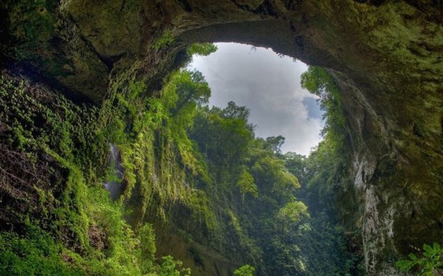 La cueva más grande del mundo, vista por un drone (Video)
