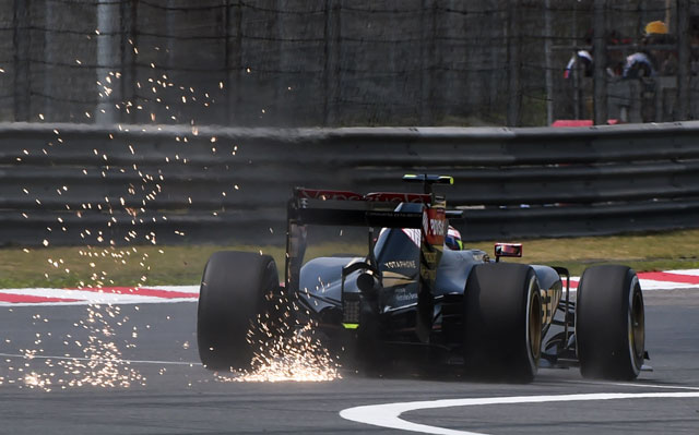 Así chocó Maldonado  su Lotus en la GP de China (Fotos)