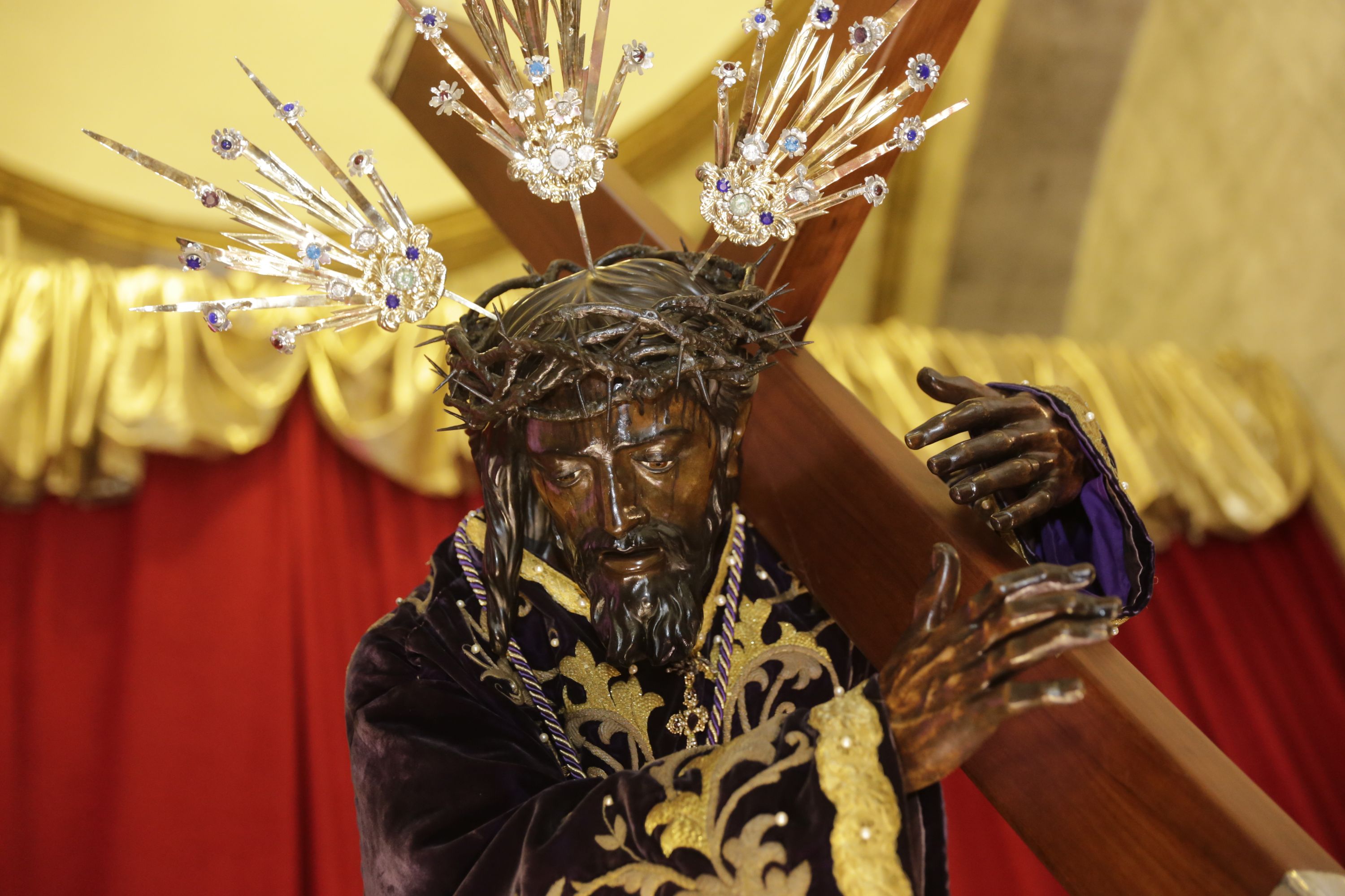 Venezolanos veneran al Nazareno de San Pablo