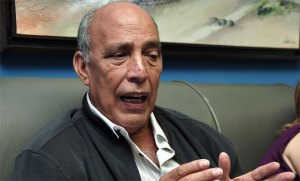 Pedro Alcántara fue expulsado del UNT por presunto vínculo con el oficialismo