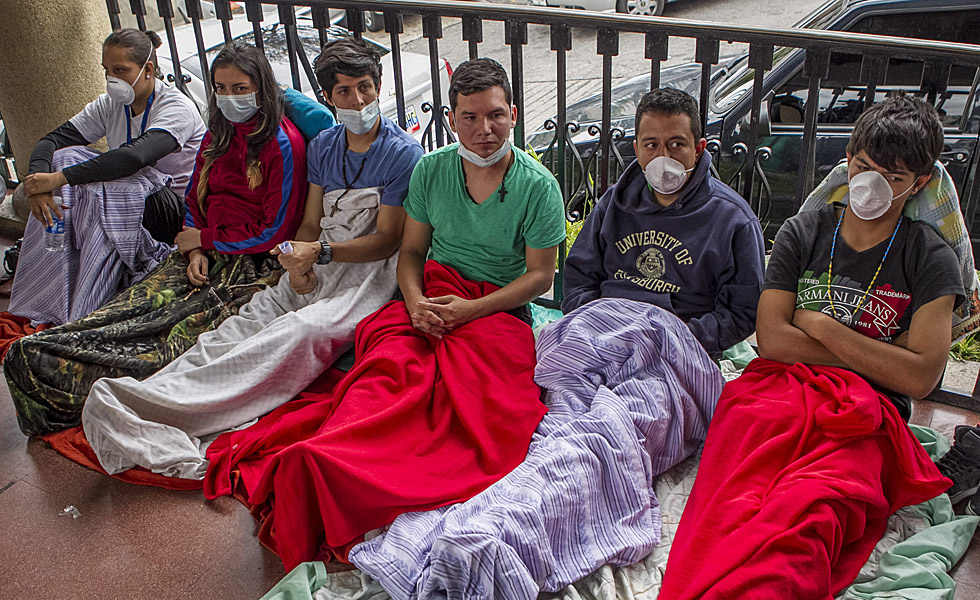 Cerca de medio centenar de venezolanos se suman a la huelga de hambre