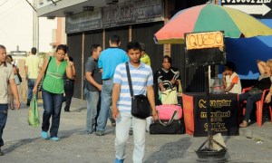 Alquiler de teléfonos en las aceras, otro problema sin resolver en Barquisimeto