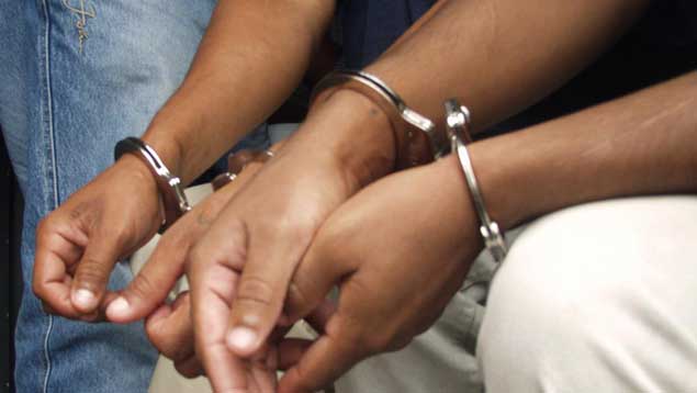Policía de Los Salias captura a tres delincuentes tras robar una vivienda