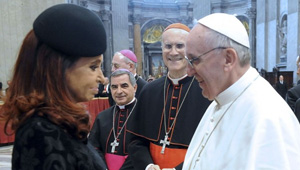 Cristina Fernández comenzó su audiencia privada con el papa Francisco