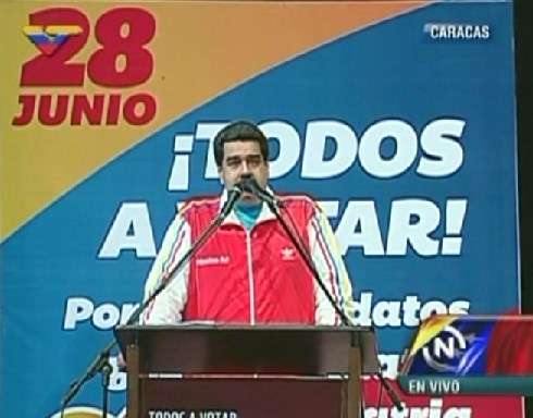 Maduro revela que Tibisay Lucena le llamó para notificarle fecha de parlamentarias