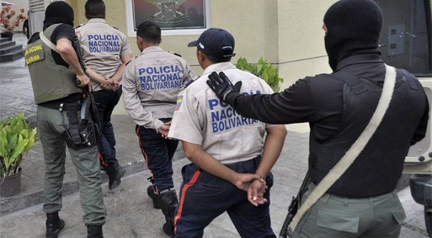 Privan de libertad a siete PNB por facilitar la fuga de seis detenidos