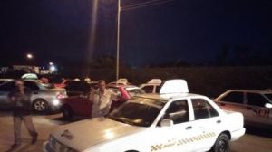Taxistas trancaron calles de Margarita en protesta por el asesinato de un compañero