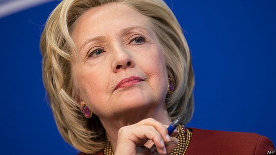 Clinton vuelve hoy a la campaña porque “no hay un minuto que perder”