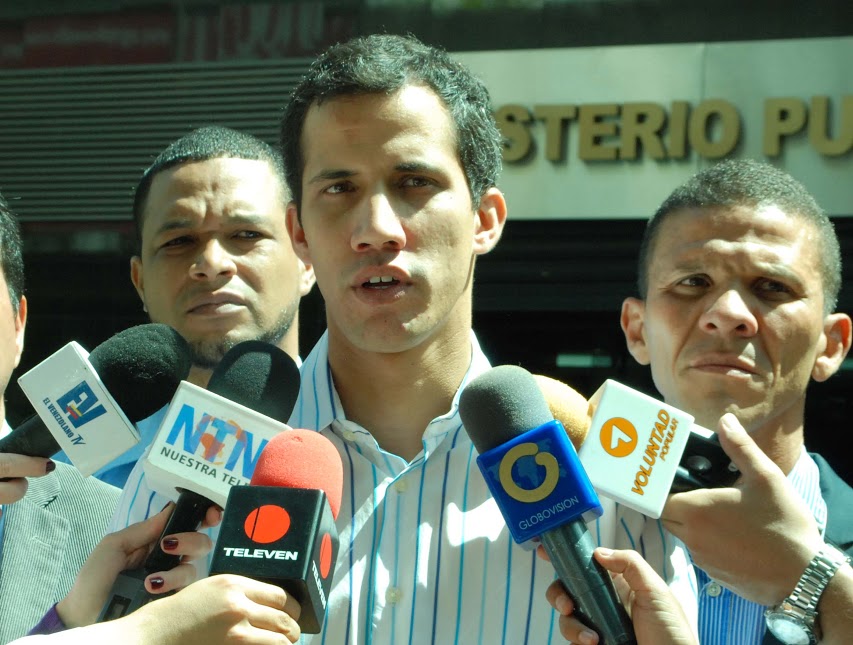 Juan Guaidó denunció “persecución feroz” a los empleados públicos en Vargas