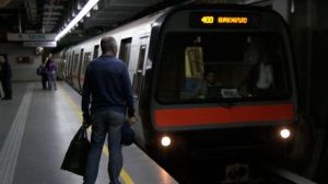 Adultos mayores tendrán boleto preferencial del Metro